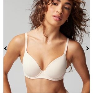 Soma EMBRACEABLE Perfect Coverage Bra White 40DD 40E Underwire Padded not pushup